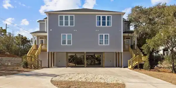 201 W Landing Drive
