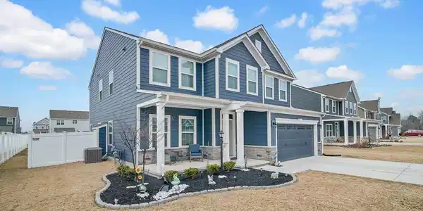 Image 3: 03_B_Woods_Media__214_Garland_St3_mls