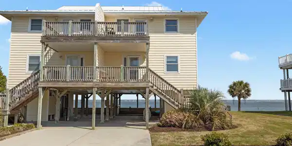 Image 2: Front of Property