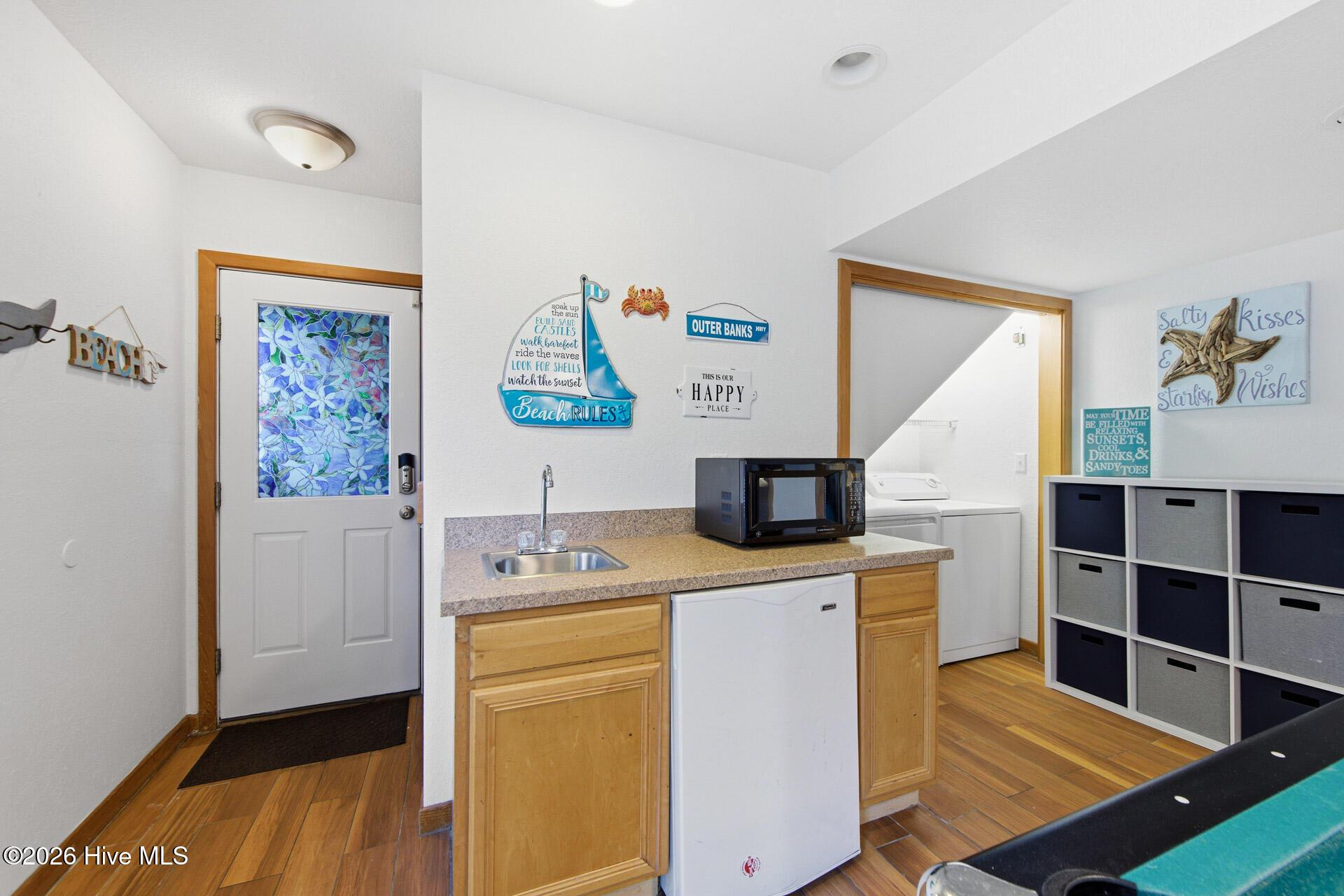 Image 3: 08-767 Gulfstream Ct - Rec Room-4