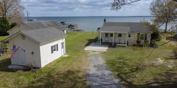 159 Nixons Beach Road
