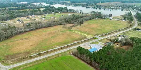 Image 4: DJI_0447