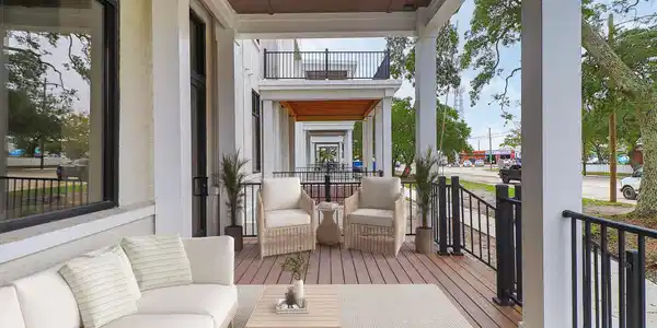 Image 2: Porch