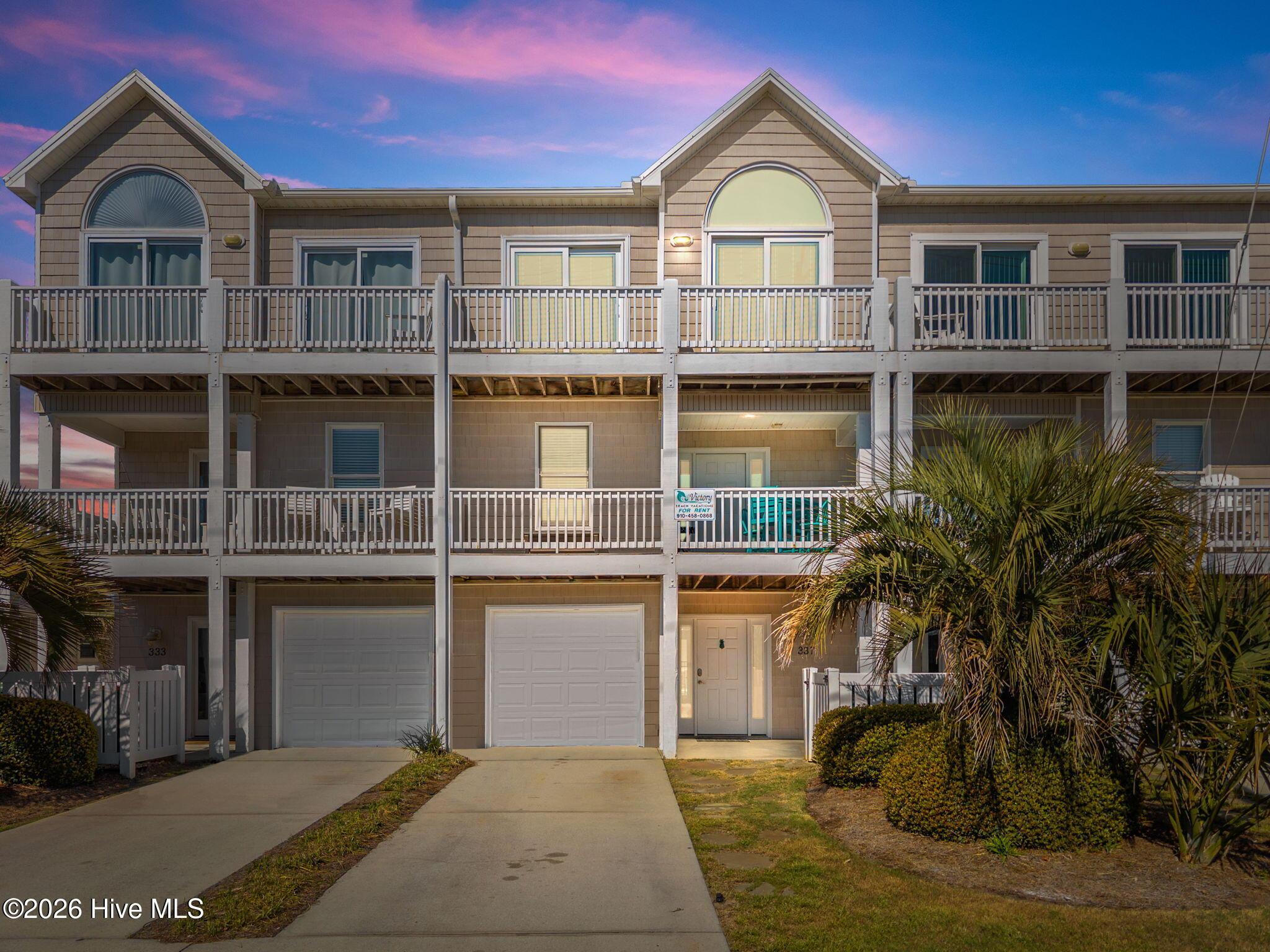Image 1: 1-web-or-mls-Middle Unit all floors_2