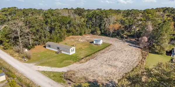 1633 Kennedy Road