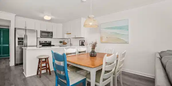 Image 3: Central dining area