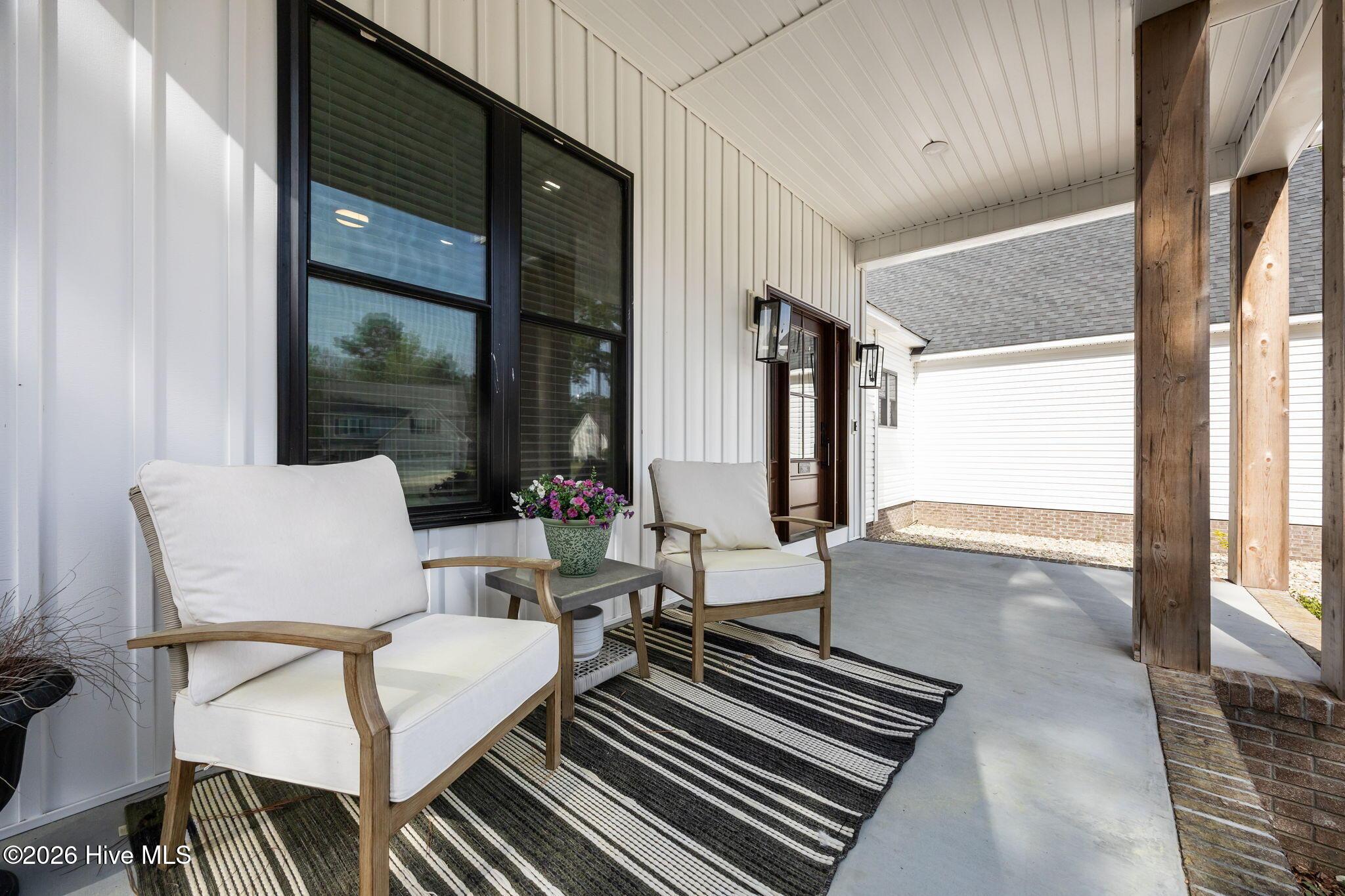 Image 3: 58-web-or-mls-IMG_7556