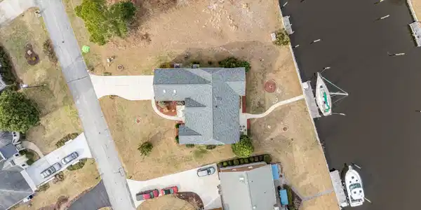 905 Spar Court