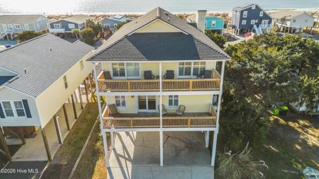 3724 E Beach Drive