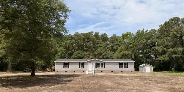 126 Tomlinson Lane