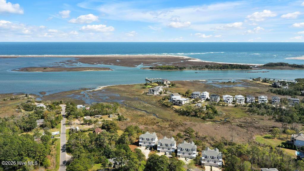 Image 4: 7697DuneWalkCourtDrone-7