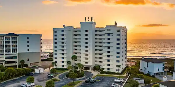 1704 N Lumina Avenue Unit 3-B