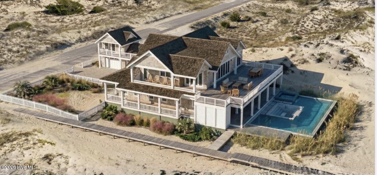 Image 2: 202 Station House