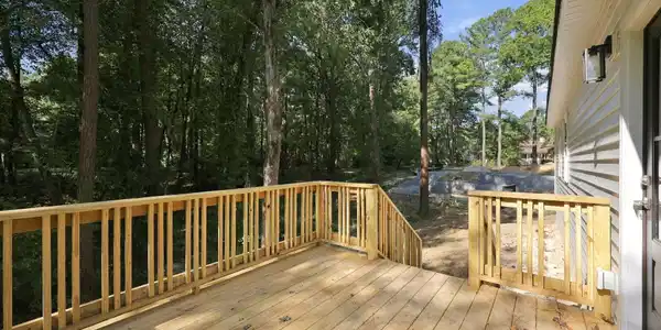 Image 4: Back Deck