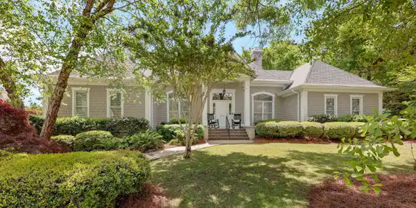 804 Oak Creek Place