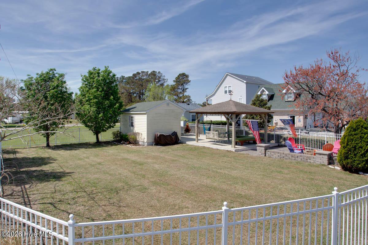 Image 3: MLS 153 Shell Drive-10
