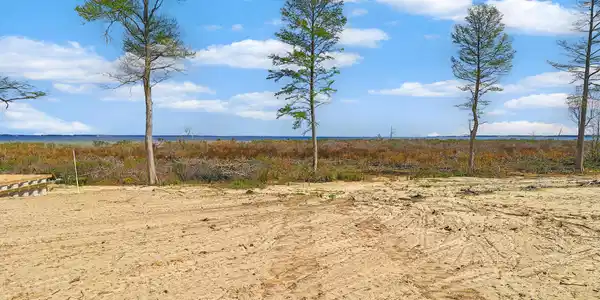 Image 3: Waterfront Lot in Neuse Point East-5
