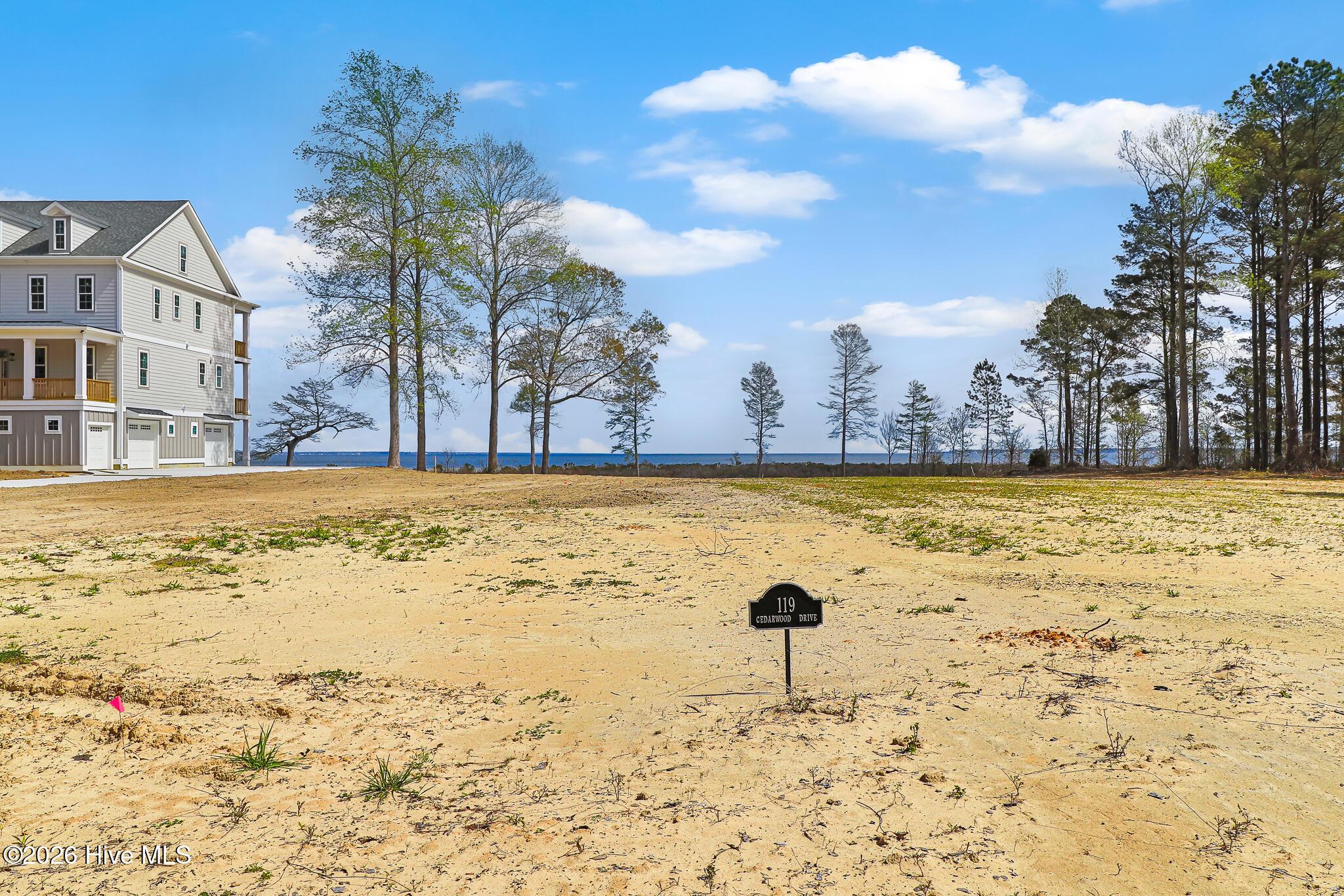 Image 4: Waterfront Lot in Neuse Point East-3