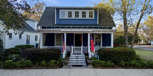 319 E Nash Street