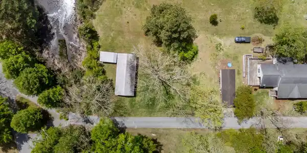 Image 3: 10-web-or-mls-DJI_20260413130521_0039_D