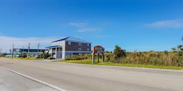 309 N New River Drive