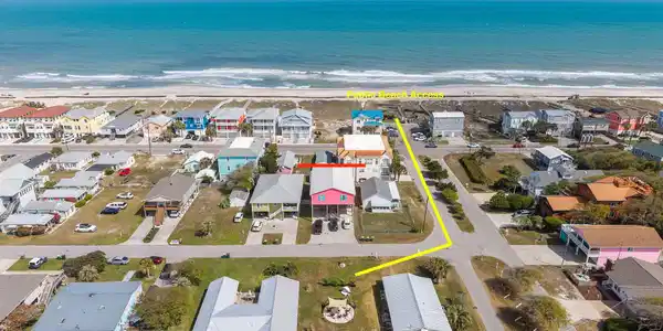 Image 3: drone public beach access