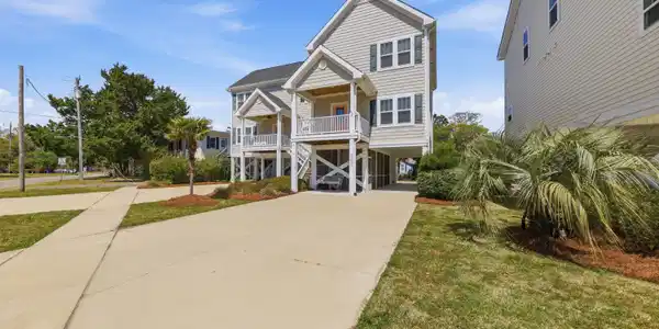 Image 3: 310HarperAve-6