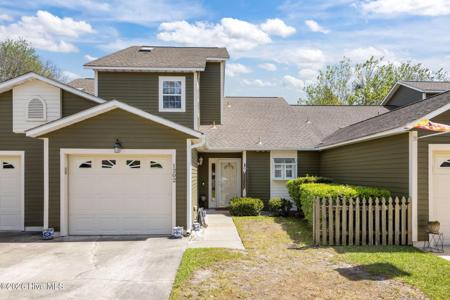 1202 Cedarwood Village