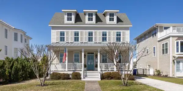 1513 Front Street