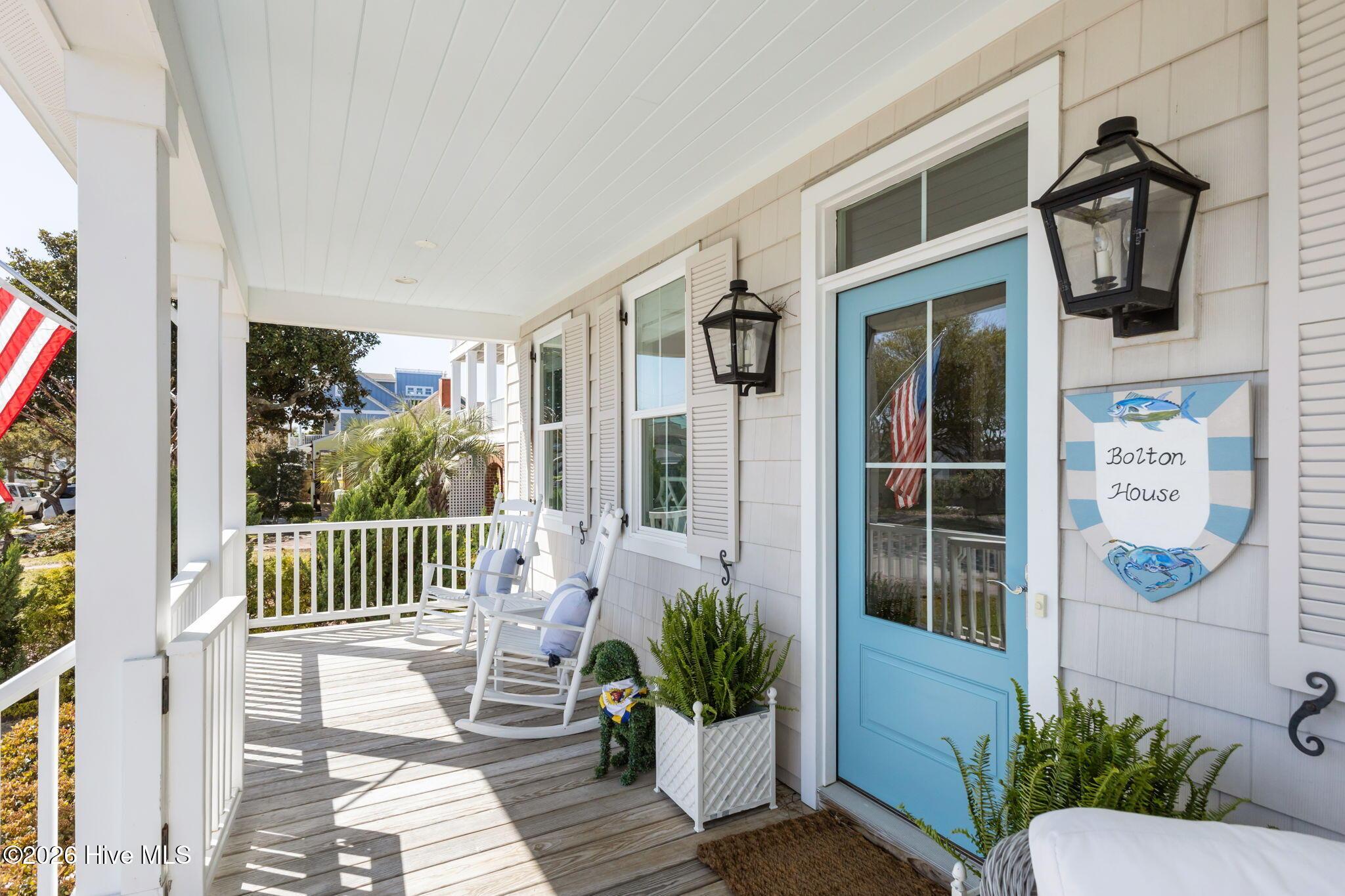 Image 3: 1513 Front Street