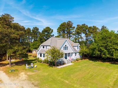 126 Narrow Shore Road