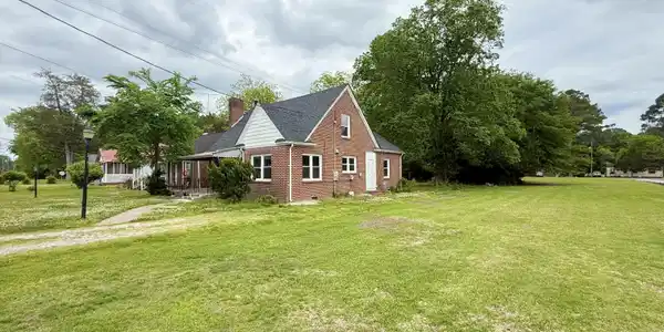 513 E Main Street