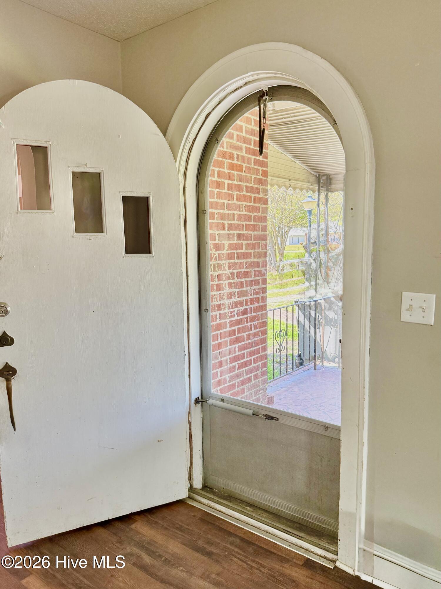 Image 4: front door