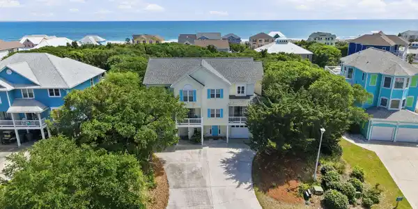 Image 3: 5-web-or-mls-DJI_20260513144017_0407_D