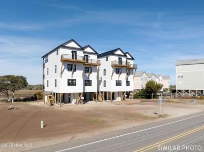 717 N New River Drive