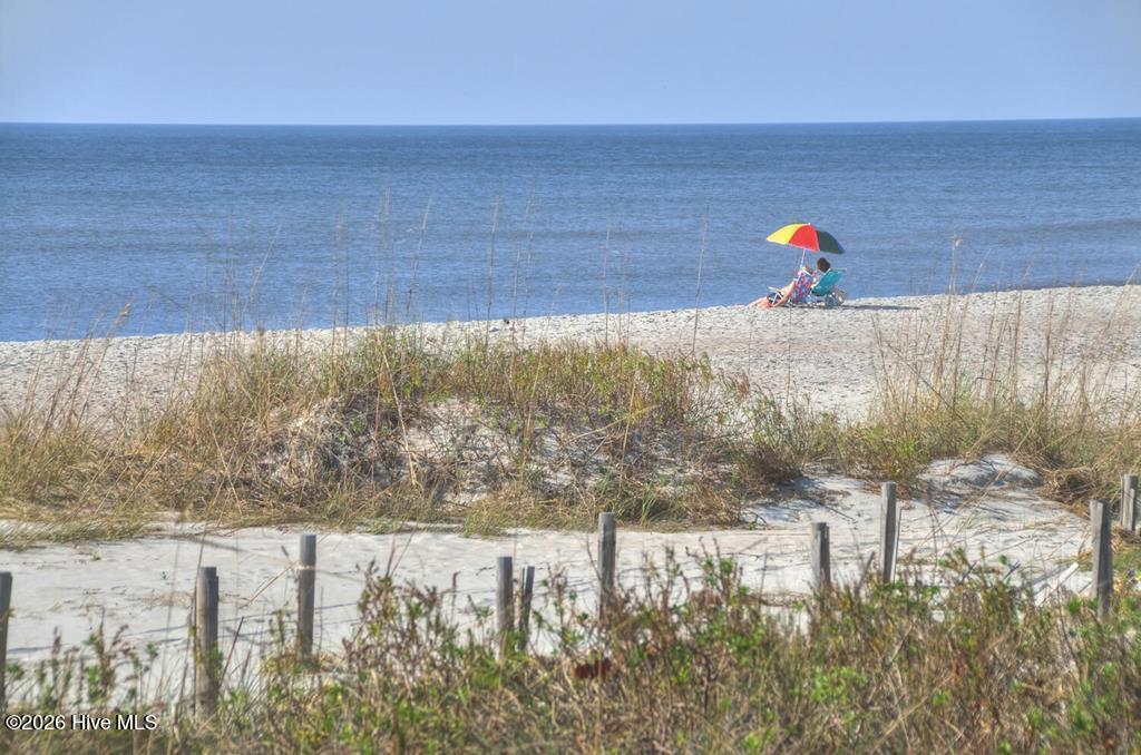 Image 2: Oak Island