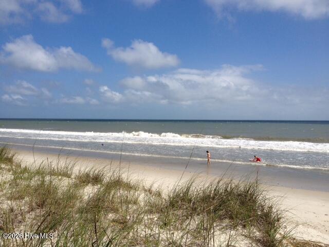 Image 4: Oak Island