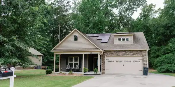 377 Victoria Drive