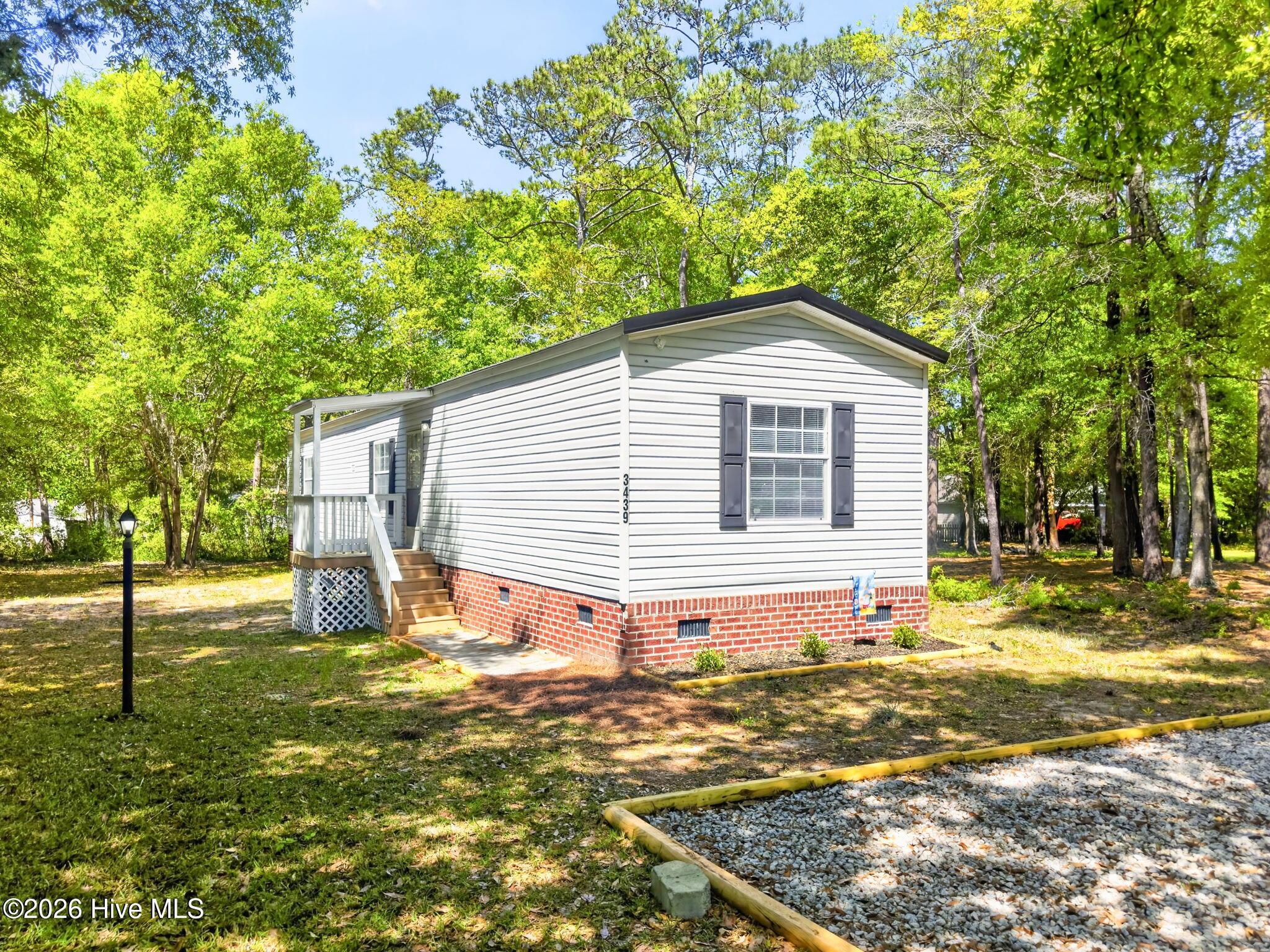 Image 1: Front of house