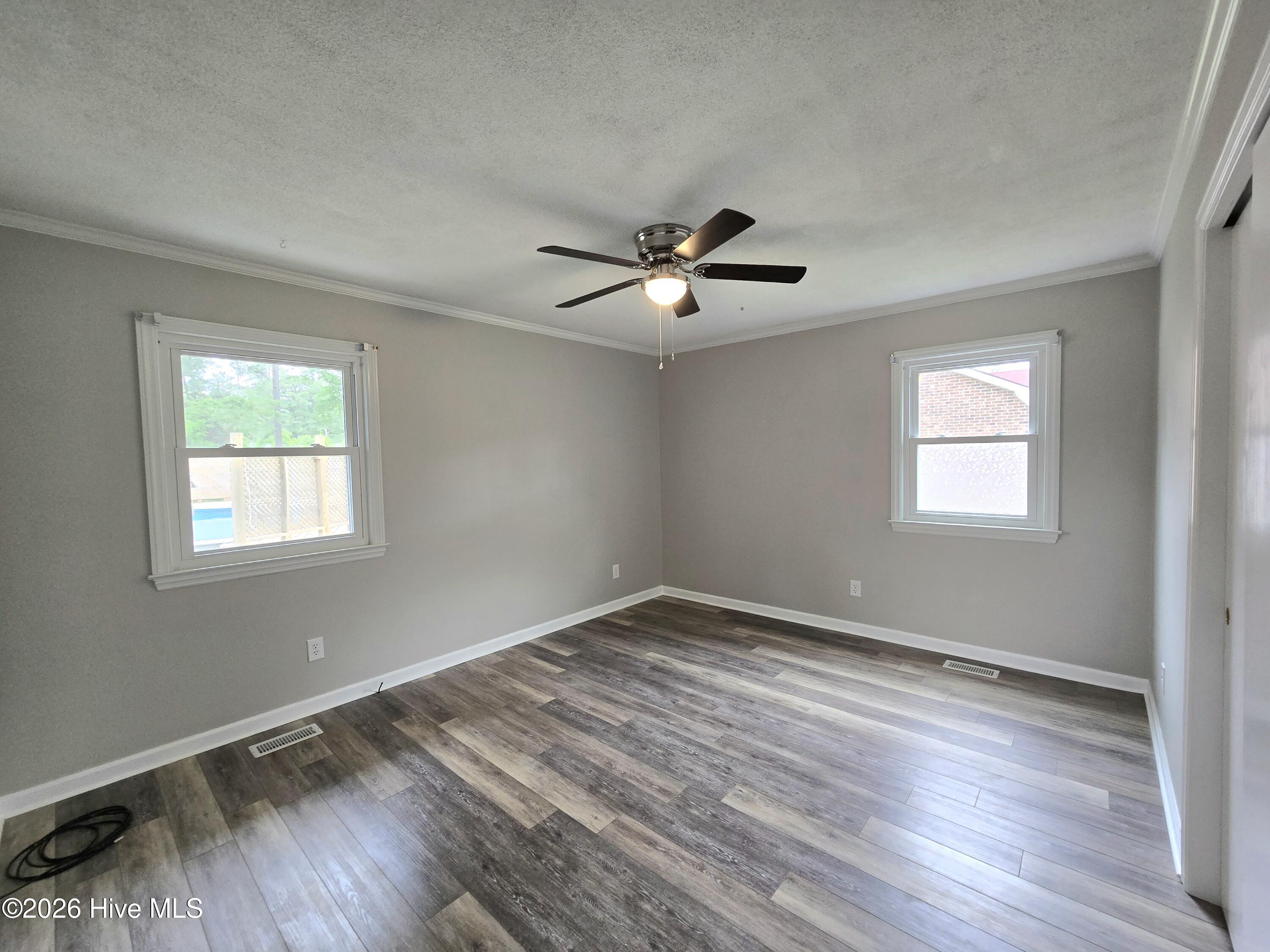 Image 4: 1018 Guest Bedroom 2