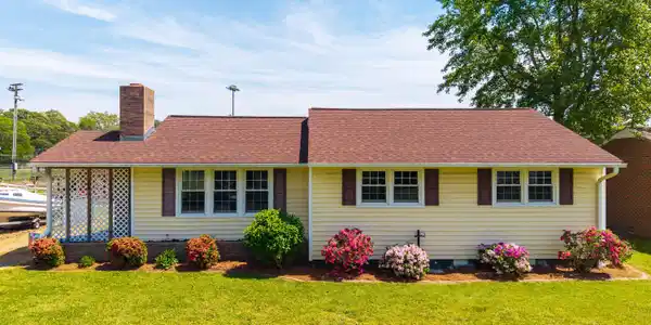 906 Stratford Road