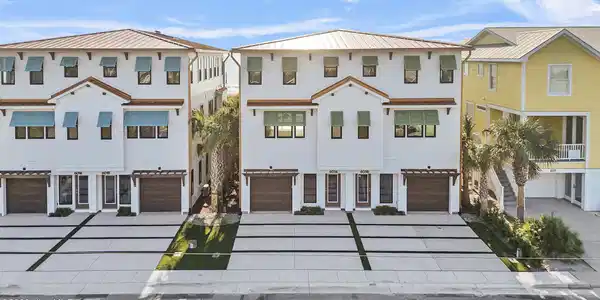 605 Fort Fisher Boulevard S