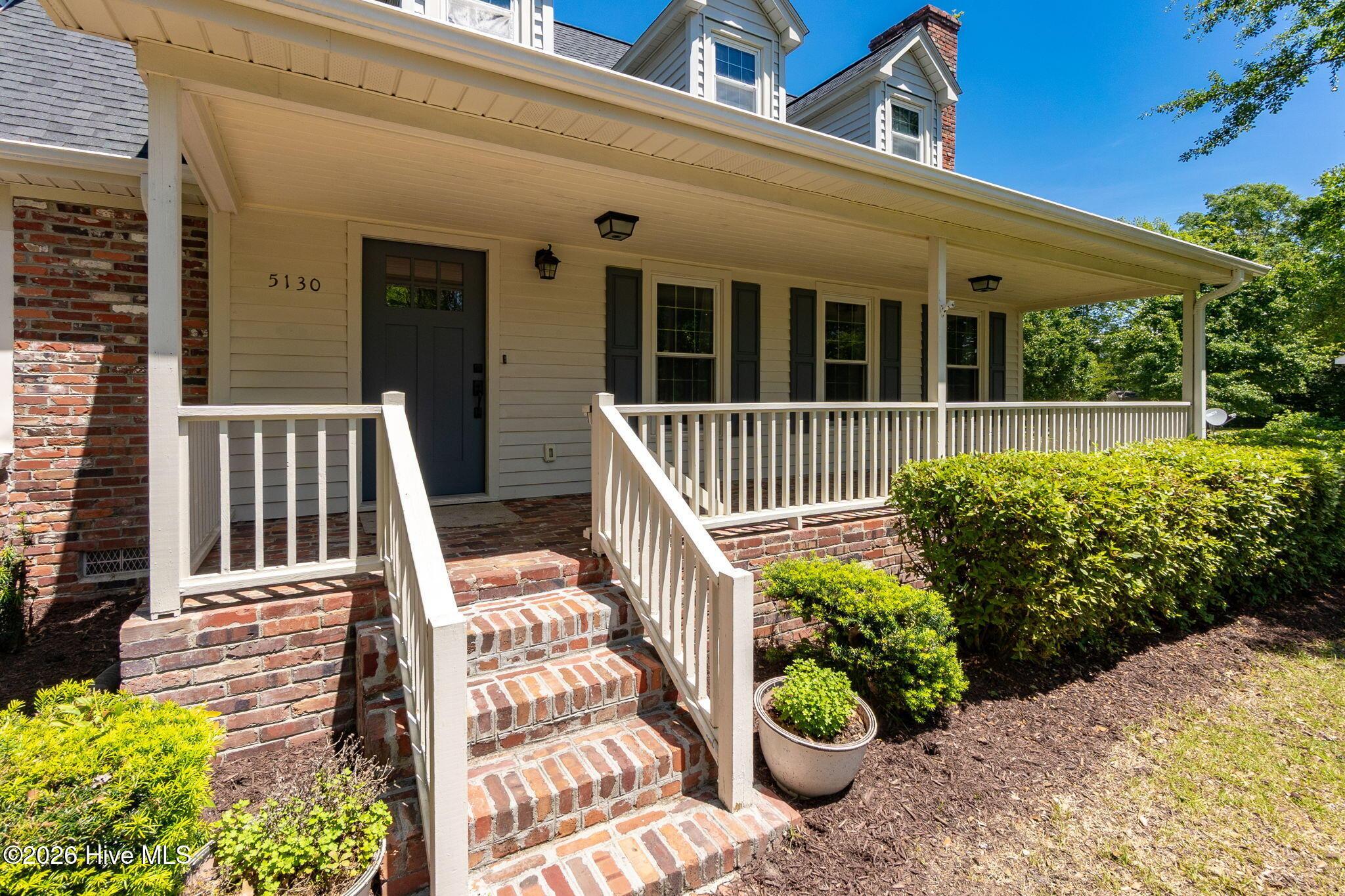Image 4: 5130 Chalk St
