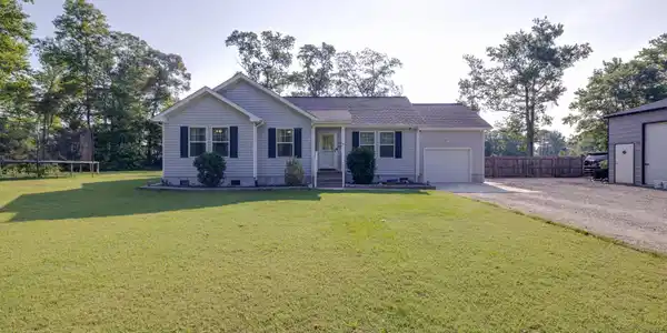 100 Walnut Acres Way
