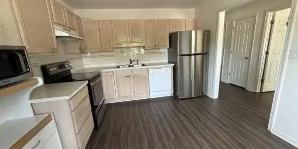 101 Courtyard E