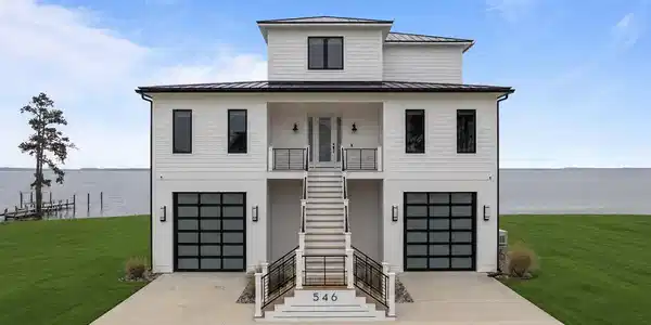 546 S Brightleaf Drive