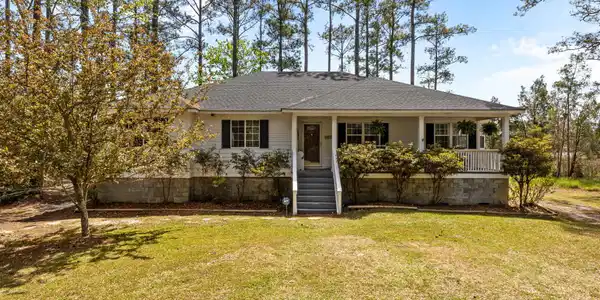 418 Spring Drive