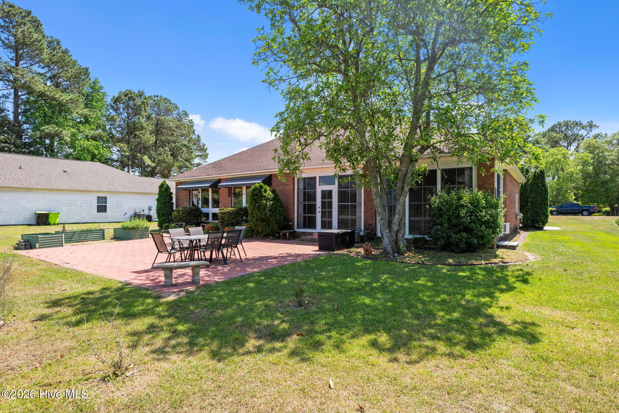 Image 3: Back of Home