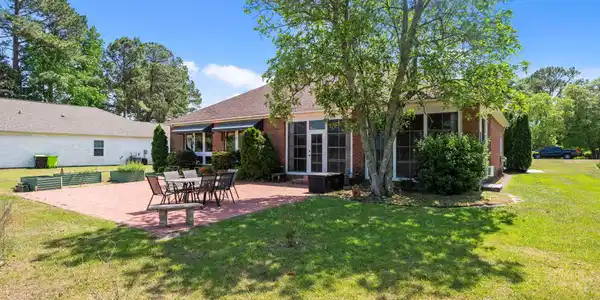 Image 3: Back of Home