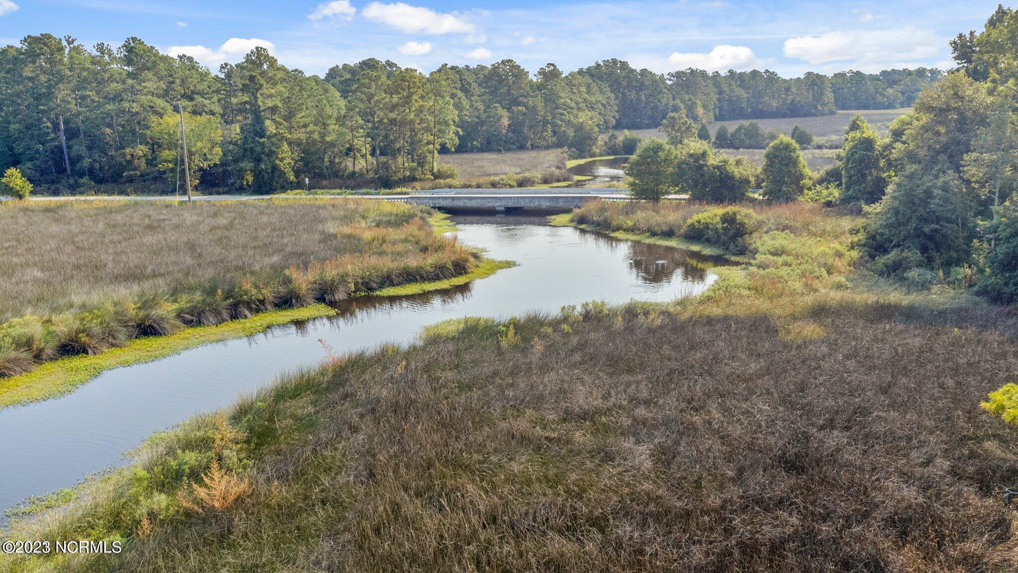 Image 2: 2 Dees Avenue, Bayboro NC